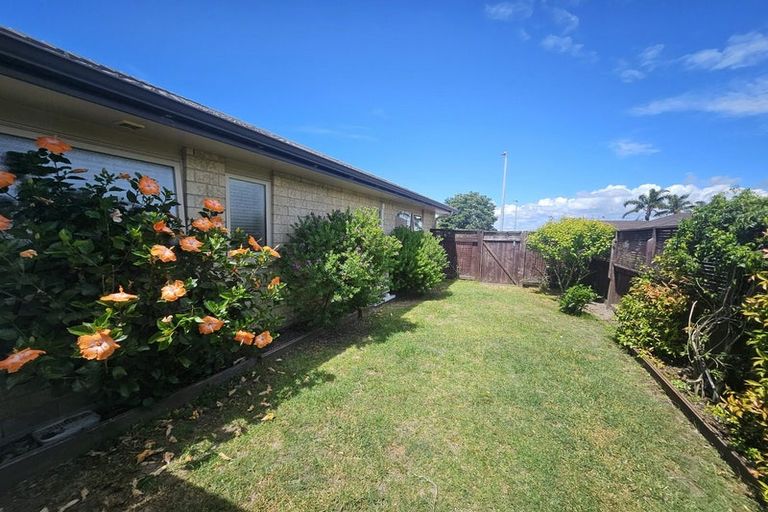 Photo of property in 16 Horokaka Place, Papamoa Beach, Papamoa, 3118