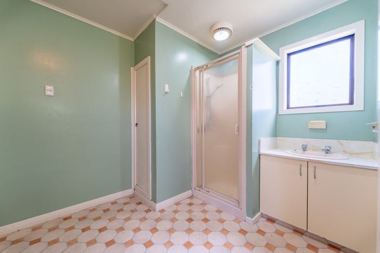 Photo of property in 24 Avenue Road, West End, Timaru, 7910