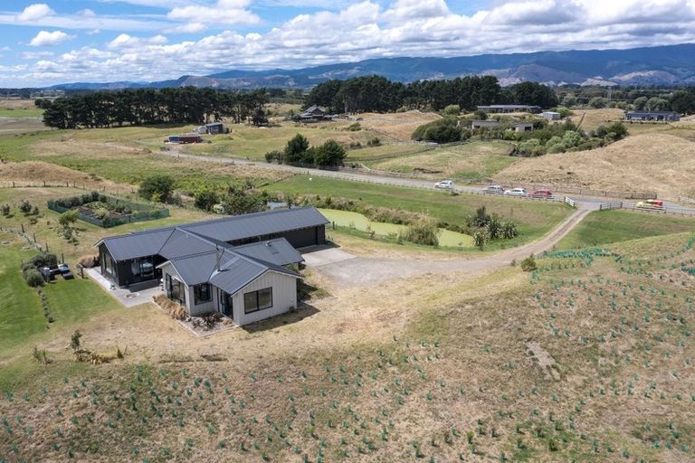 Photo of property in 161 Harakeke Road, Te Horo, Otaki, 5581