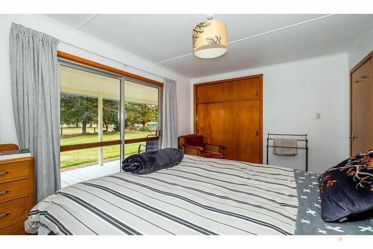 Photo of property in 21 Pleasant Valley Road, Geraldine, 7991