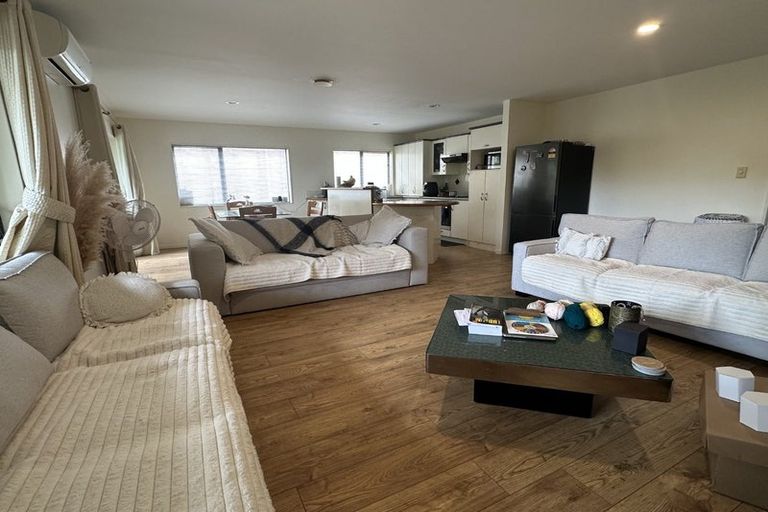 Photo of property in 92 Albany Highway, Greenhithe, Auckland, 0632