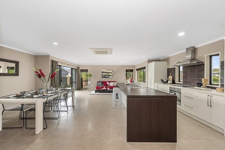 Photo of property in 23 Moonlight Drive, Rototuna North, Hamilton, 3210