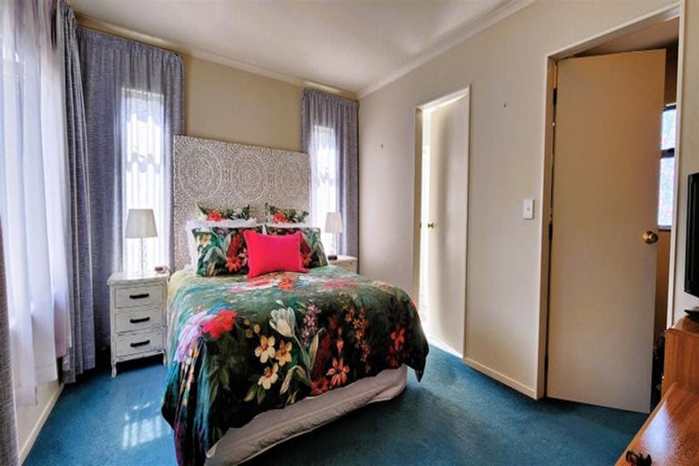 Photo of property in 24a Guthrie Road, Havelock North, 4130