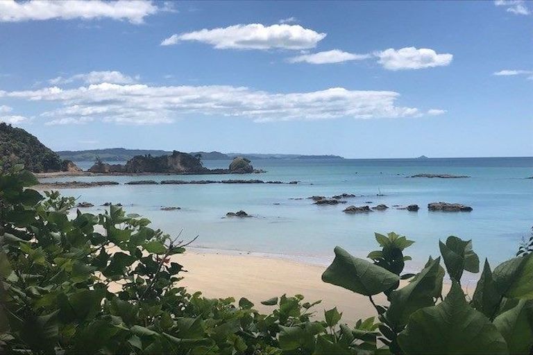 Photo of property in 201 Howard Road, Orere Point, 2585