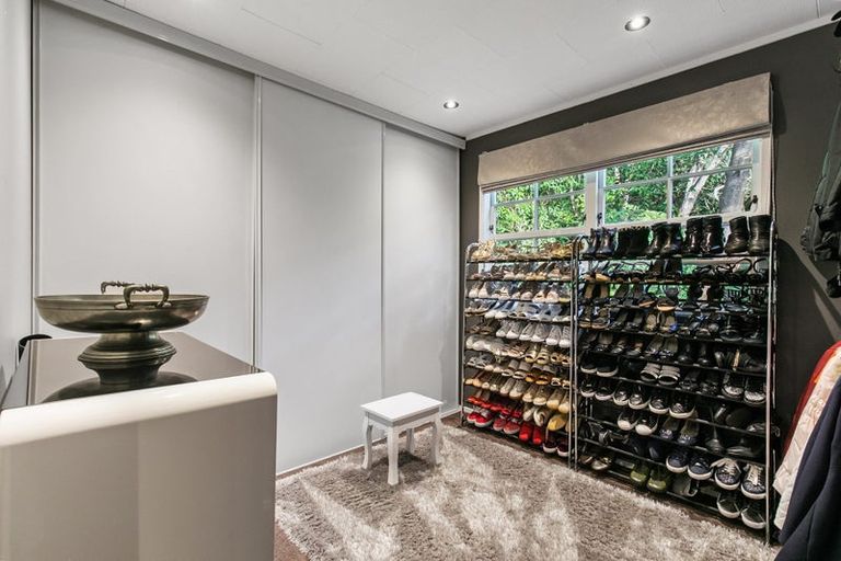 Photo of property in 19 Laser Place, Bayview, Auckland, 0629