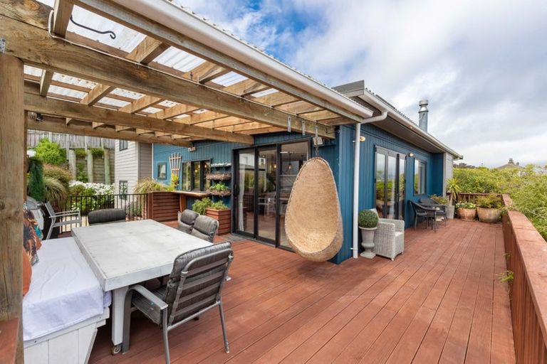 Photo of property in 14a Downes Street, Titahi Bay, Porirua, 5022