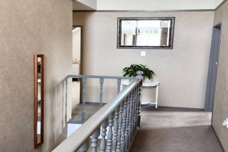 Photo of property in 28 Wellesley Street, Feilding, 4702