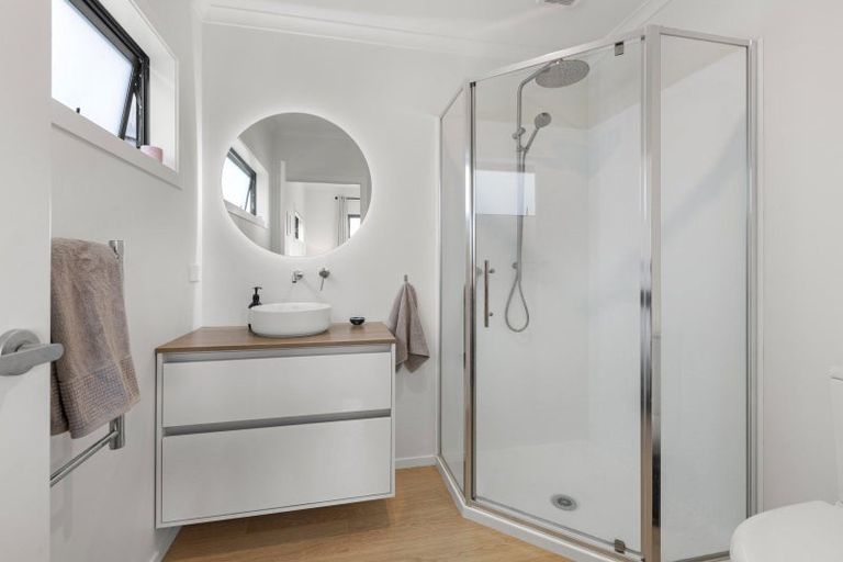 Photo of property in 33 Omahina Street, Raglan, 3225