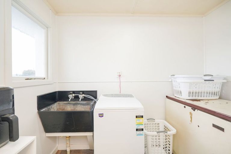 Photo of property in 273 Conyers Street, Strathern, Invercargill, 9812