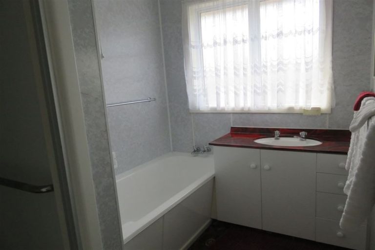 Photo of property in 16 Roberta Drive, Somerfield, Christchurch, 8024