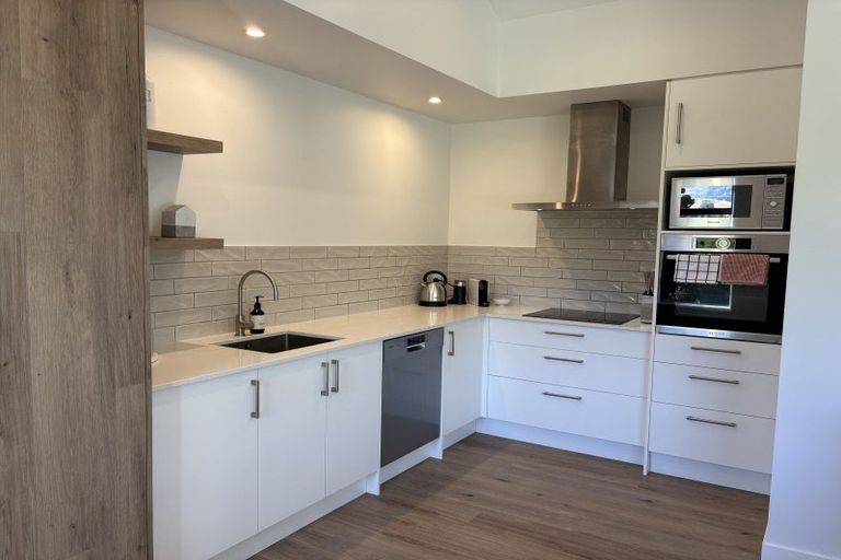 Photo of property in 150 Domain Road, Speargrass Flat, Queenstown, 9371