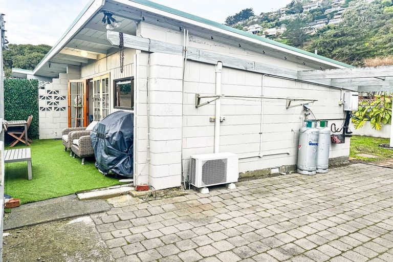 Photo of property in 2/3 Head Street, Sumner, Christchurch, 8081
