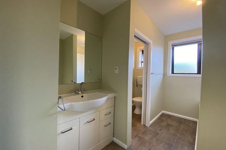 Photo of property in 11 Lochee Road, Upper Riccarton, Christchurch, 8041