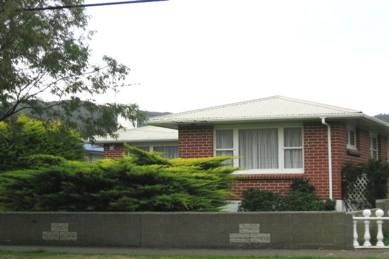 Photo of property in 210 Taita Drive, Avalon, Lower Hutt, 5011