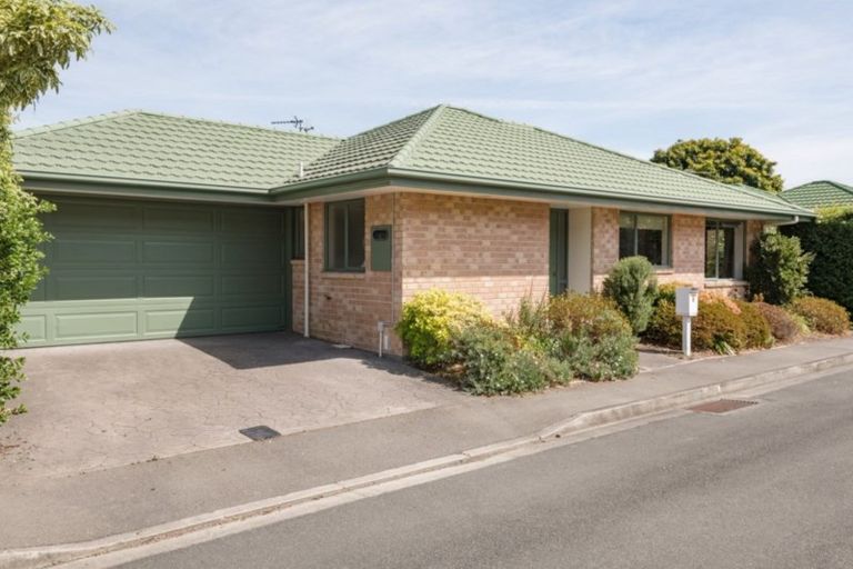 Photo of property in 5 Eastwood Place, The Wood, Nelson, 7010