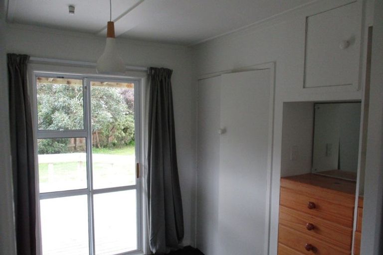 Photo of property in 25 Heperi Street, Waikanae Beach, Waikanae, 5036
