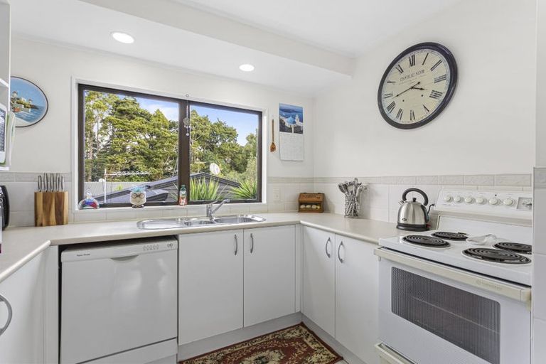 Photo of property in 4/244 Onewa Road, Birkenhead, Auckland, 0626