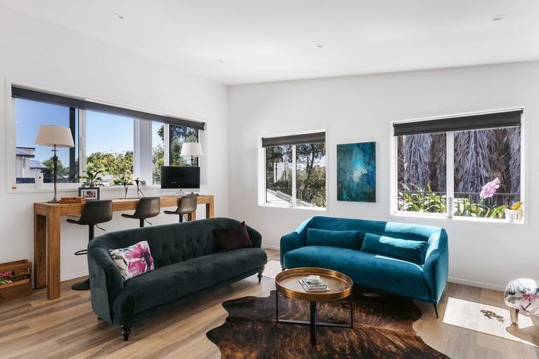 Photo of property in 9 Washingtonia Way, Omokoroa, 3114