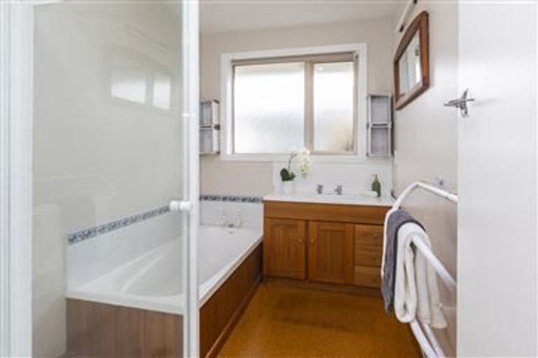 Photo of property in 63 Hounslow Street, Ilam, Christchurch, 8041