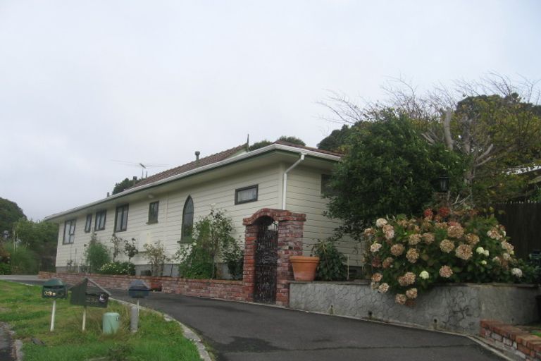 Photo of property in 24a Parkinson Close, Whitby, Porirua, 5024