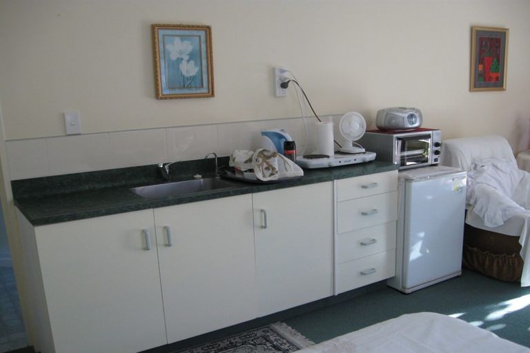 Photo of property in 17 Beech Court, Welcome Bay, Tauranga, 3175