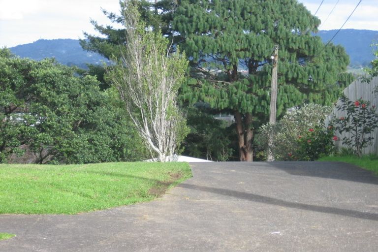 Photo of property in 176 Waimumu Road, Massey, Auckland, 0614