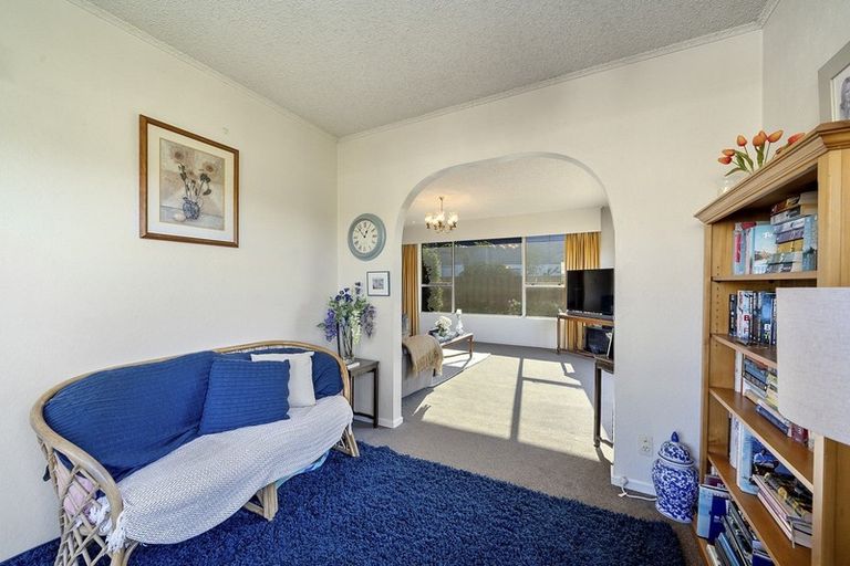 Photo of property in 20 Turriff Crescent, Tawa, Wellington, 5028