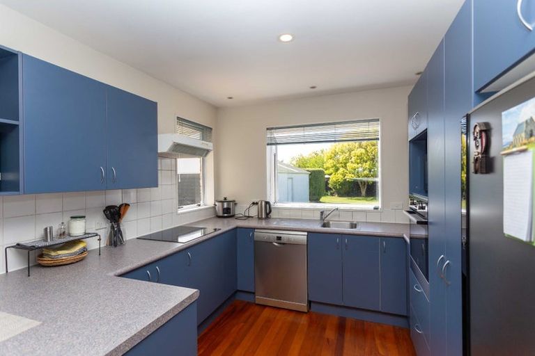 Photo of property in 5 Stackhouse Avenue, Bishopdale, Christchurch, 8053
