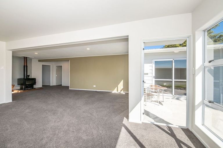 Photo of property in 2 Shelswell Street, Westport, 7825