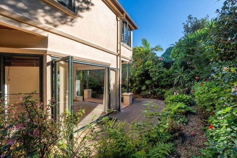 Photo of property in 31 Jubilee Avenue, Devonport, Auckland, 0624