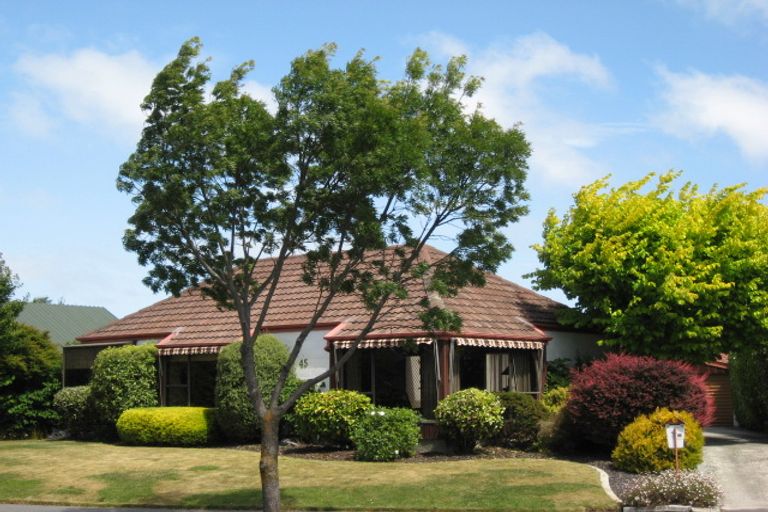 Photo of property in 45 Karnak Crescent, Russley, Christchurch, 8042