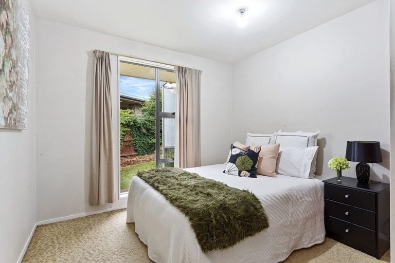 Photo of property in 12 Rolfe Place, Bishopdale, Christchurch, 8053