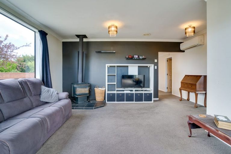 Photo of property in 30 Burns Street, Milton, 9220