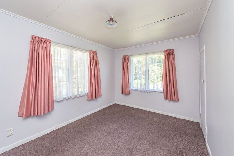 Photo of property in 62 Parkes Avenue, Saint Johns Hill, Whanganui, 4501