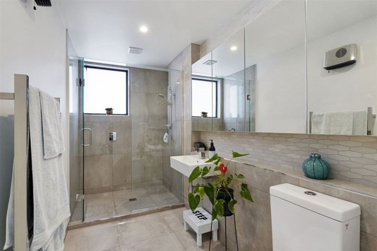 Photo of property in 54 Gracefield Avenue, Christchurch Central, Christchurch, 8013