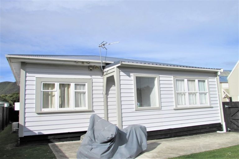 Photo of property in 124 Randwick Road, Moera, Lower Hutt, 5010