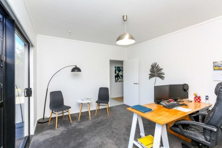 Photo of property in 51 Poplar Grove, Whalers Gate, New Plymouth, 4310