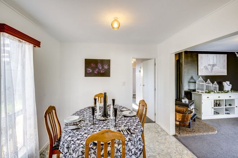 Photo of property in 6 Burton Crescent, Flaxmere, Hastings, 4120