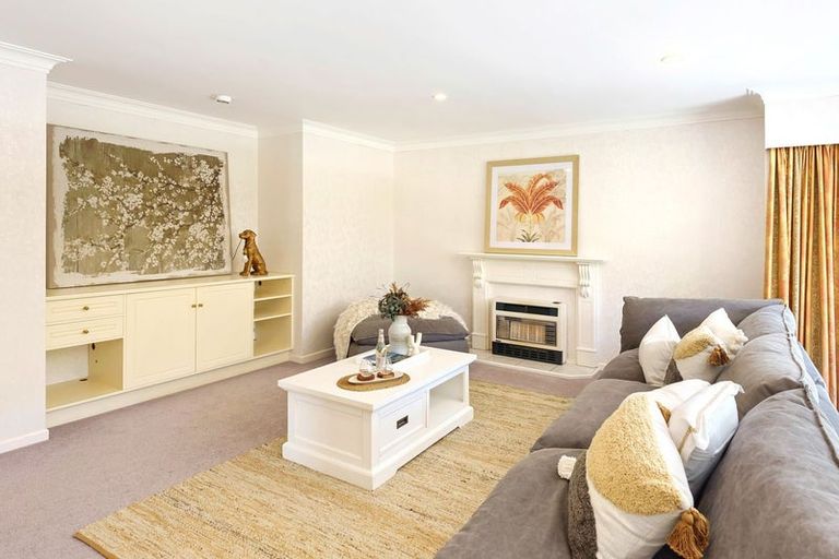 Photo of property in 50 Awanui Drive, Waikanae, 5036