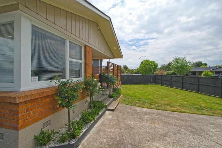 Photo of property in 37 Aberdeen Drive, Dinsdale, Hamilton, 3204