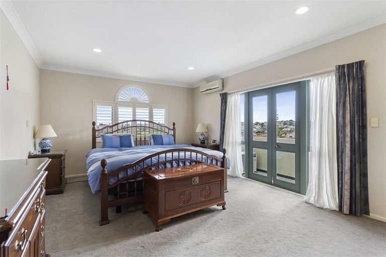 Photo of property in 36a Jane Eyre Drive, Somerville, Auckland, 2014