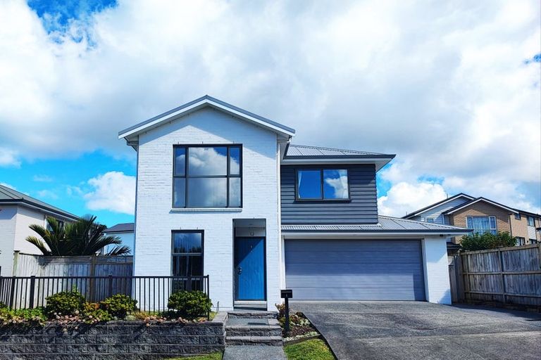 Photo of property in 4 Arthur Rolfe Lane, Swanson, Auckland, 0614