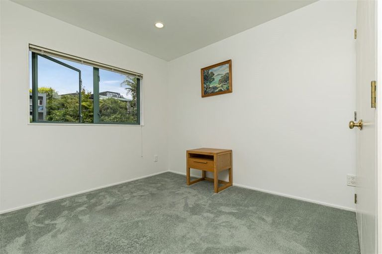 Photo of property in 19a Orchard Road, Browns Bay, Auckland, 0630