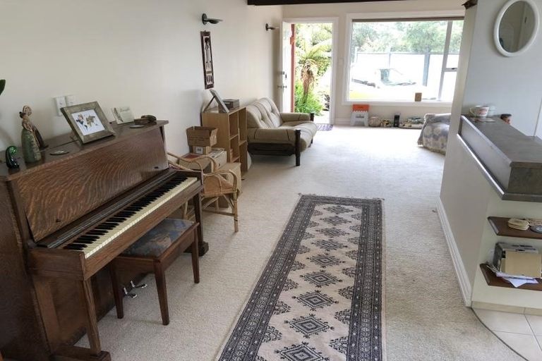 Photo of property in 12 Jacaranda Grove, Maungaraki, Lower Hutt, 5010