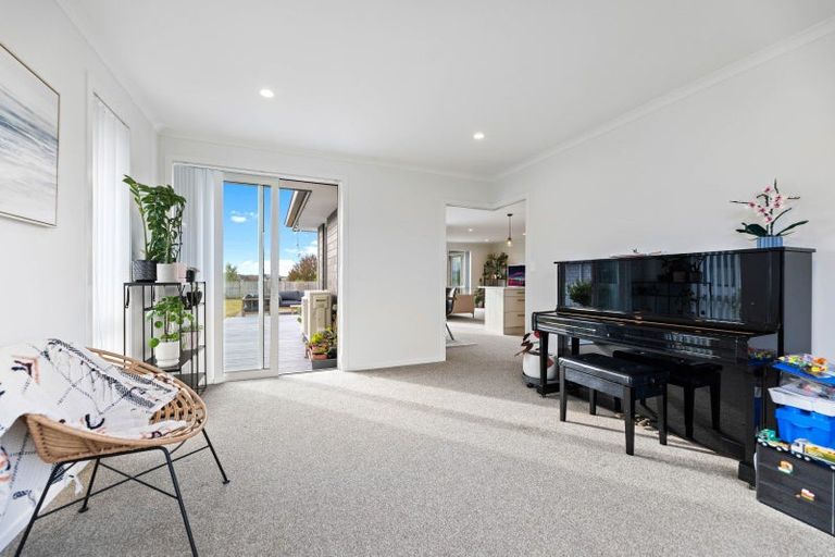 Photo of property in 10 Kara Place, Wharewaka, Taupo, 3330