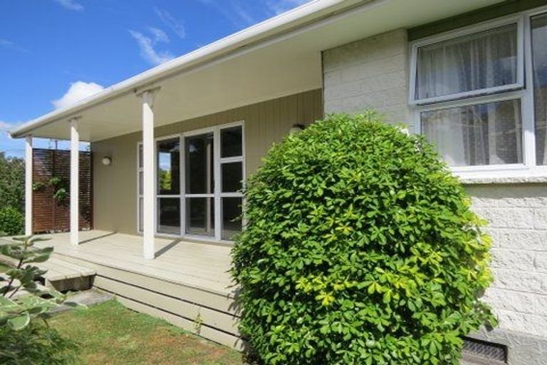 Photo of property in 22 Jellicoe Street, Greytown, 5712