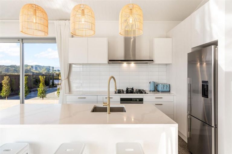 Photo of property in 218 Hamiora Street, Matarangi, 3592