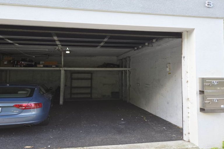 Photo of property in 4/8 Governor Road, Northland, Wellington, 6012