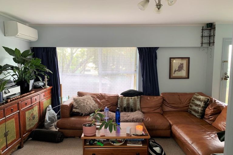 Photo of property in 2/1 Leigh Terrace, Bayview, Auckland, 0629