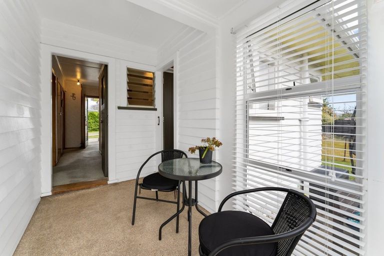 Photo of property in 9 Iti Street, Otaki, 5512